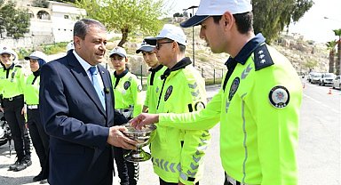 Vali Şıldak, trafik uygulama noktalarını ziyaret etti
