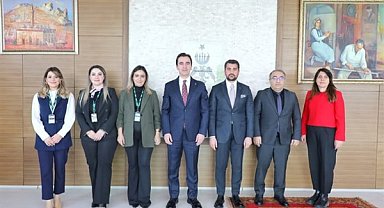 Yeşilay heyeti ve YEDAM personellerinden Vali Karakaya'ya ziyaret