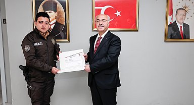 Adana Valisi Köşger, Akıncılar Mahallesi'ni ziyaret etti