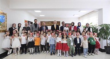 Anaokulu öğrencilerinden Vali Çiçekli'ye ziyaret