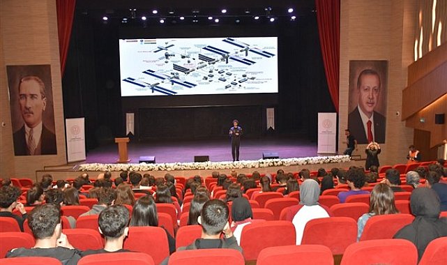 Astronot Atasever, Batman'da öğrencilerle buluştu