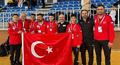 Bakan Bak: Okul Sporlarında alınan başarılar yarınların habercisidir