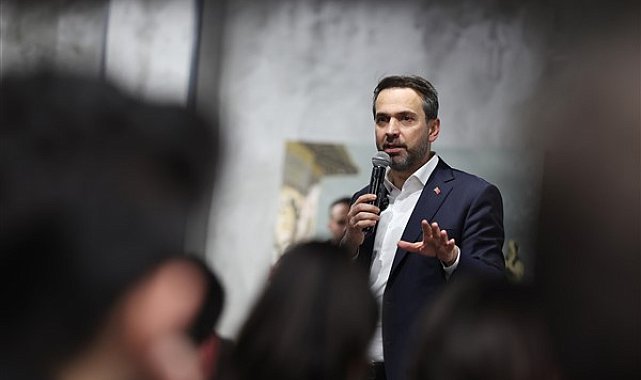 Bakan Bayraktar, Bakü'de görüşmelerini sürdürüyor