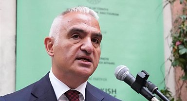 Bakan Ersoy, Mevlüt Çavuşoğlu’na taziye ziyareti gerçekleştirdi