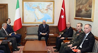 Bakan Güler, İtalya Savunma Bakanı Crosetto ile bir araya geldi