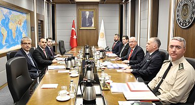 Bakan Güler, Sanayi ve Teknoloji Bakanı Kacır ile bir araya geldi