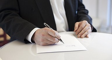 Bakan Şimşek, Türkiye Şili 2. Dönem Karma Ekonomik Komisyon Protokolü'nü imzaladı