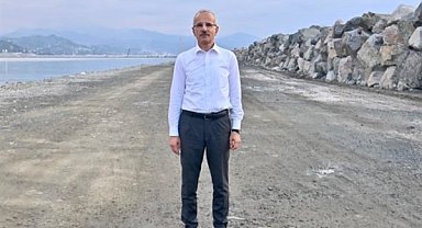 Bakan Uraloğlu, Çanakkale Kara Savaşları'nın 110. yılını kutladı
