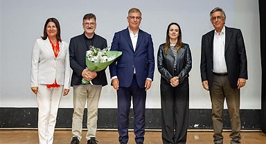 Başkan Tugay Foça efsanesinin belgeselini izledi