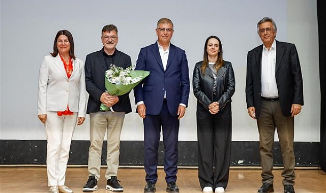 Başkan Tugay Foça efsanesinin belgeselini izledi