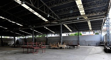 Bornova'da pazaryerlerindeki bakım ve onarım çalışmaları sürdürülüyor