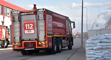 Diyarbakır'da bir depoda meydana gelen yangın müdahale ederek söndürüldü