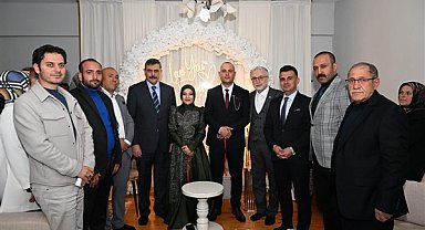 Erzurum Vali Çiftçi, Buse ve Özcan’ın nişan merasimine katıldı