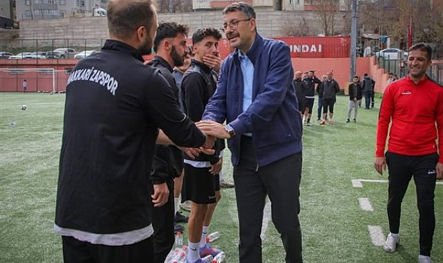 Hakkari Valisi Çelik’ten Zapspor futbolcularına bayram ziyareti