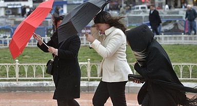 İstanbul’da soğuk ve yağışlı hava etkili olacak
