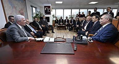 İYİ Parti Genel Başkanı Dervişoğlu'ndan Yeniçağ Gazetesi'ne ziyaret