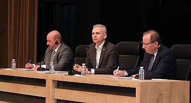 Karaman Valisi Mehmet Fatih Çiçekli, muhtar toplantısına katıldı