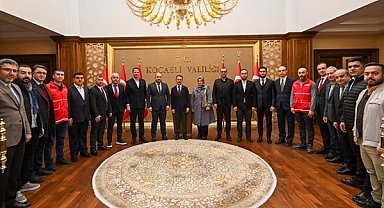 Kocaeli Valisi Aktaş, Türk Kızılay Kocaeli Şube Başkanı Pay ve heyetini ağırladı