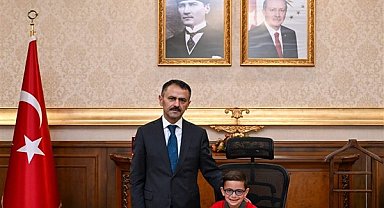 Kocaeli Valisi İlhami Aktaş koltuğunu Asaf Efe Bostan’a devretti