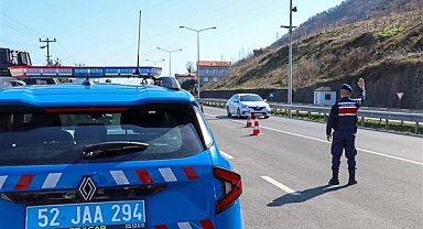 Ordu'da yapılan denetimlerde arama kararı bulunan 34 şahıs yakalandı