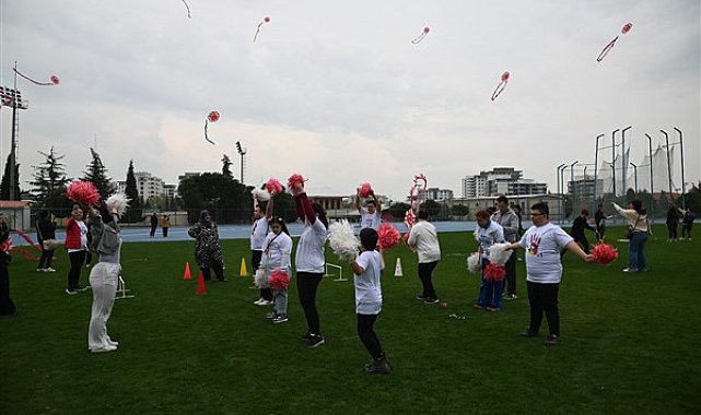 “Sanat Engel Tanımaz” projesi kapsamında, uçurtma şenliği düzenlendi