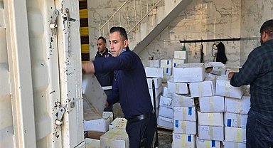 Şanlıurfa'da baklava imalatçısında tonlarca bozulmuş ceviz ele geçirildi