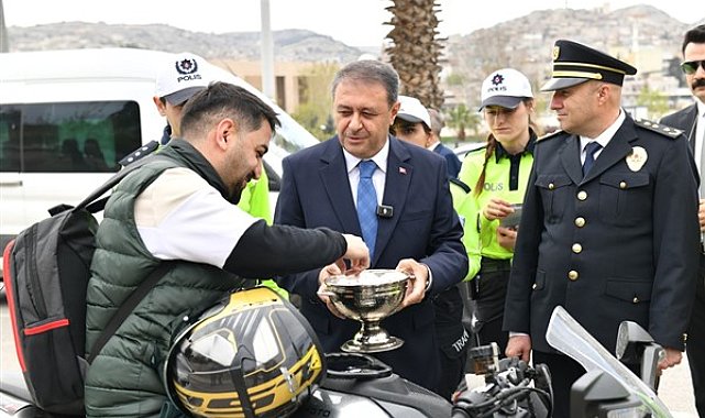 Şanlıurfa Valisi Şıldak: Dönüş yolunda trafiğe dikkat