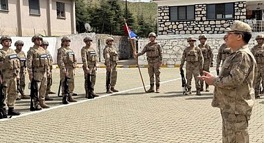Tunceli İl Jandarma Komutanlığı, Elazığ'da görevli personelle bayramlaştı