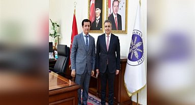 Vali Çiçek’ten Rektör Emiroğlu’na hayırlı olsun ziyareti