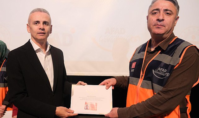 Vali Çiçekli,