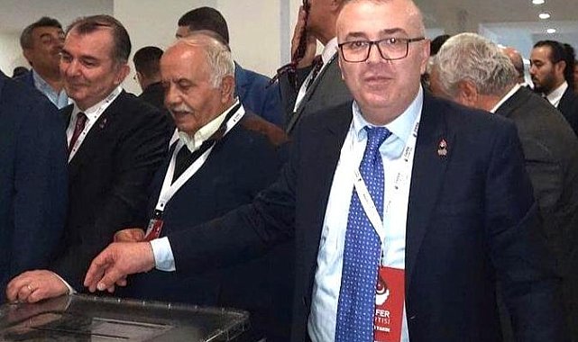 Zafer Partili Kara: Türk milleti, bu iki kutbun arasında sıkışmaya mahkum değildir