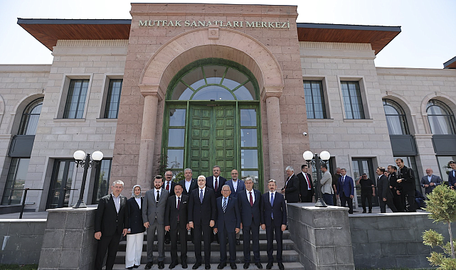 Bakan Işıkhan’dan Mutfak Sanatları Merkezi’ne ziyaret