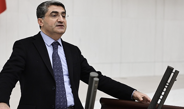 Ekmen: Bugün Ali Babacan, devleti yönetmeye taliptir
