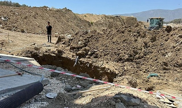 Antakya'da altyapı çalışmasında göçük: 2 işçi hayatını kaybetti