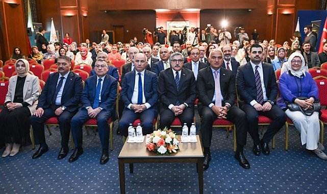 Bakan Ersoy: Cemil Meriç'in mirasını yaşatmak, ortak hafızamıza sahip çıkmaktır