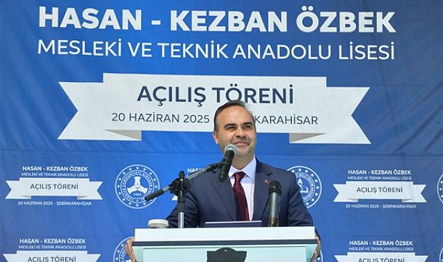 Bakan Kacır: Mesleki ve teknik eğitimi yeniden cazip hale getiriyoruz