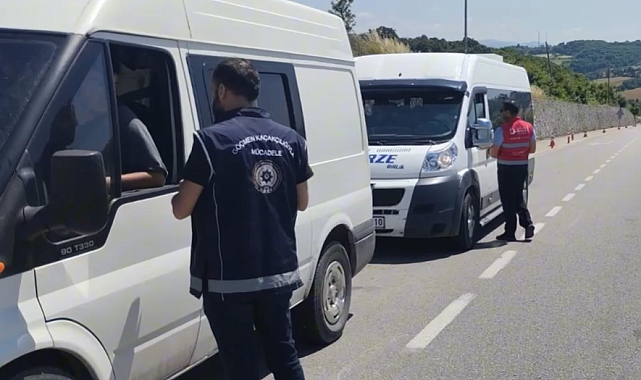 Bakan Yerlikaya: Uygulamalarda 446 düzensiz göçmen yakalandı