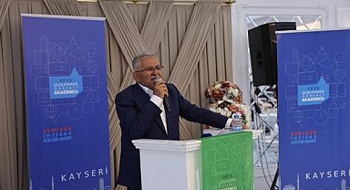 Başkan Büyükkılıç, Kayseri’deki uluslararası öğrencilerle buluştu