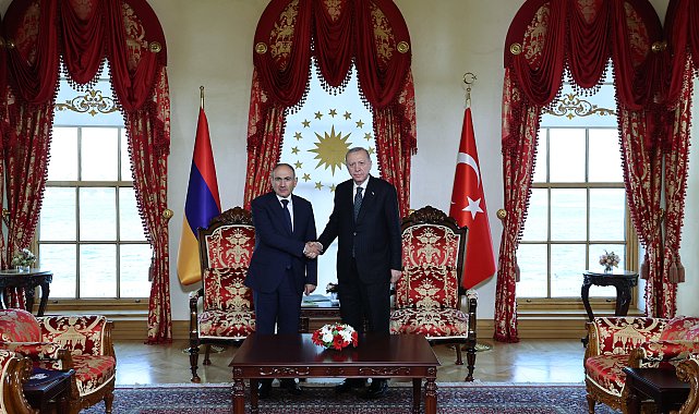 Cumhurbaşkanı Erdoğan, Ermenistan Başbakanı Paşinyan ile görüştü