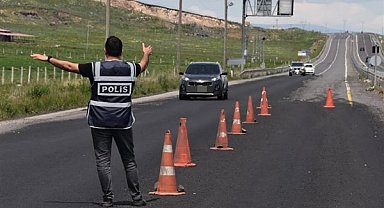 Kars’ta Kurban Bayramı trafik denetimleri sürüyor
