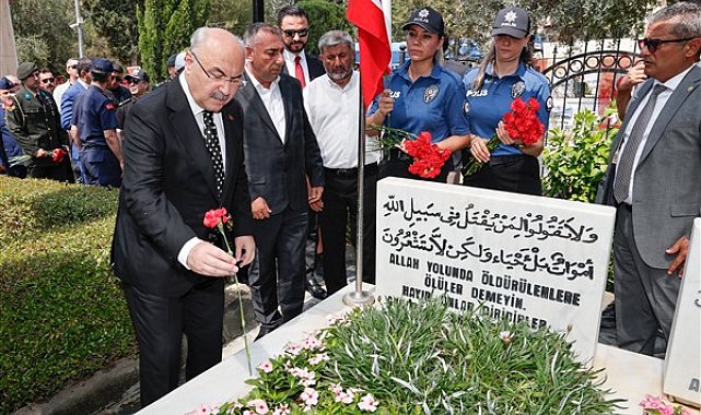 Köşger, 15 Temmuz dolayısıyla şehitlerin kabirlerini ziyaret etti