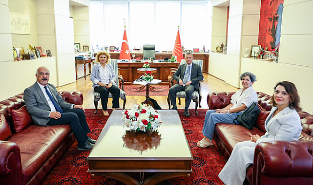 Özel, KESK ve Eğitim-Sen heyetini Kabul etti
