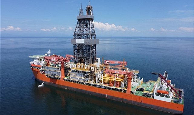 Türkiye’nin enerji filosu, iki yeni gemi ile güçlendi