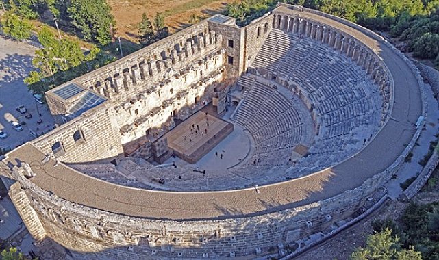 Antalya’ya 105 bin 284 yabancı turist havayoluyla giriş yaptı