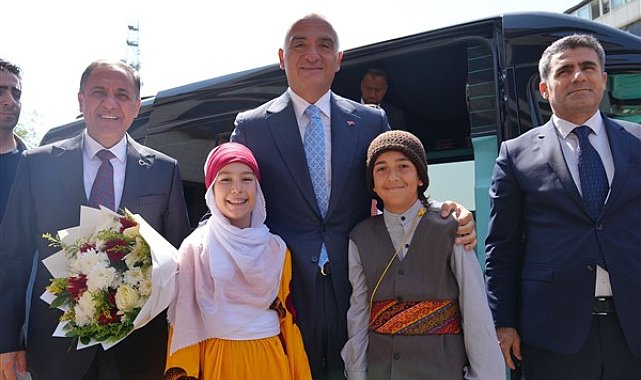 Bakan Ersoy: Bu bereketli toprakların potansiyelini hep birlikte ortaya çıkaracağız