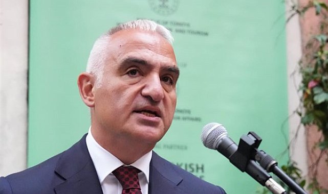 Bakan Ersoy: dijital ortama aktarılan 465 eser erişime açılıyor