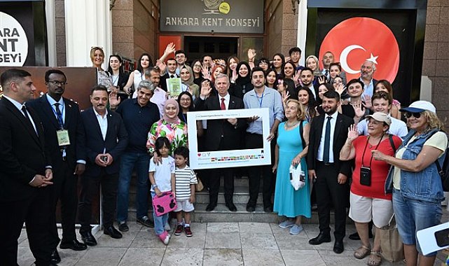 Başkan Yavaş, “12 Ağustos Uluslararası Gençlik Günü Buluşması”na katıldı