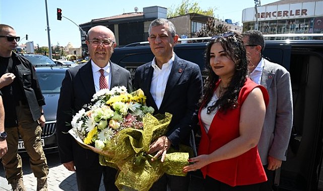 CHP Genel Başkanı Özel, Başkan Ekicioğlu'nu ziyaret etti