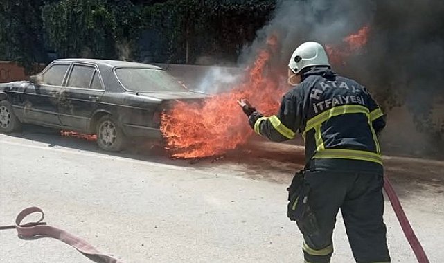 Defne’de otomobil yangını