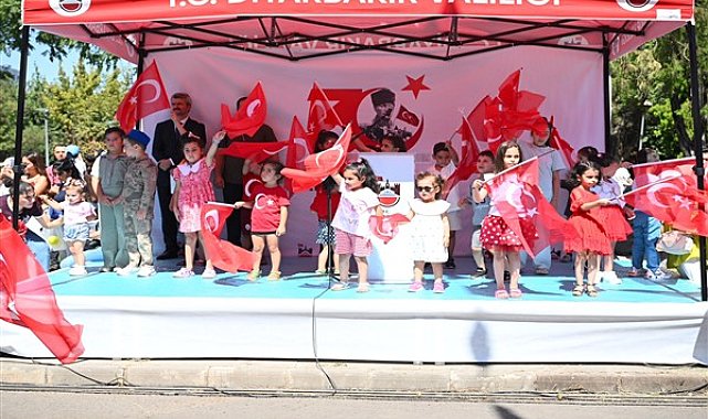 Diyarbakır’da 30 Ağustos Zafer Bayramı'nın 103. yıldönümü coşkuyla kutlandı